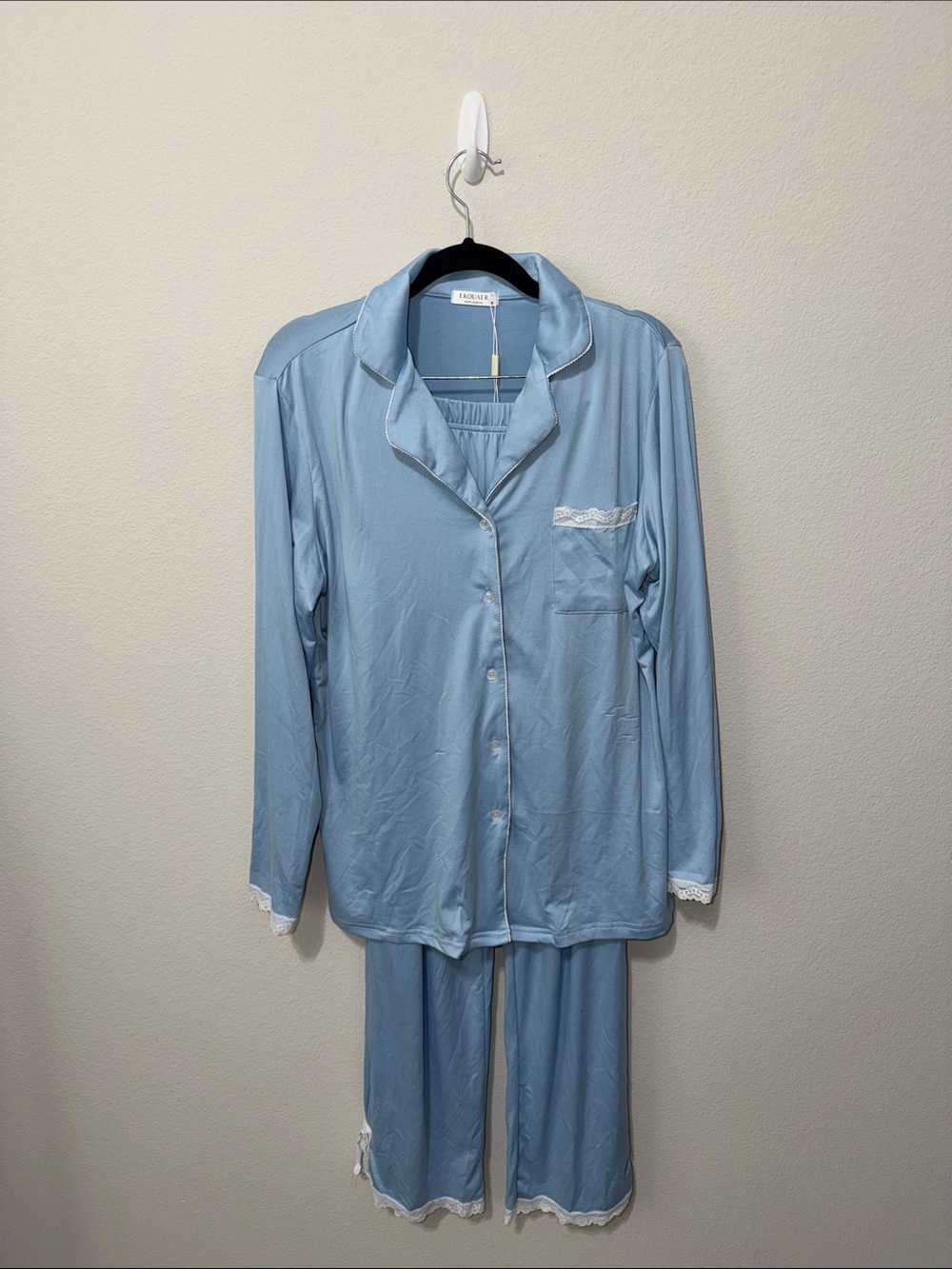Ekouaer Light Blue Lace-Trim Pajama Set by